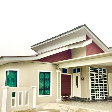 Aina Guest House Kota Bharu Dış mekan fotoğraf